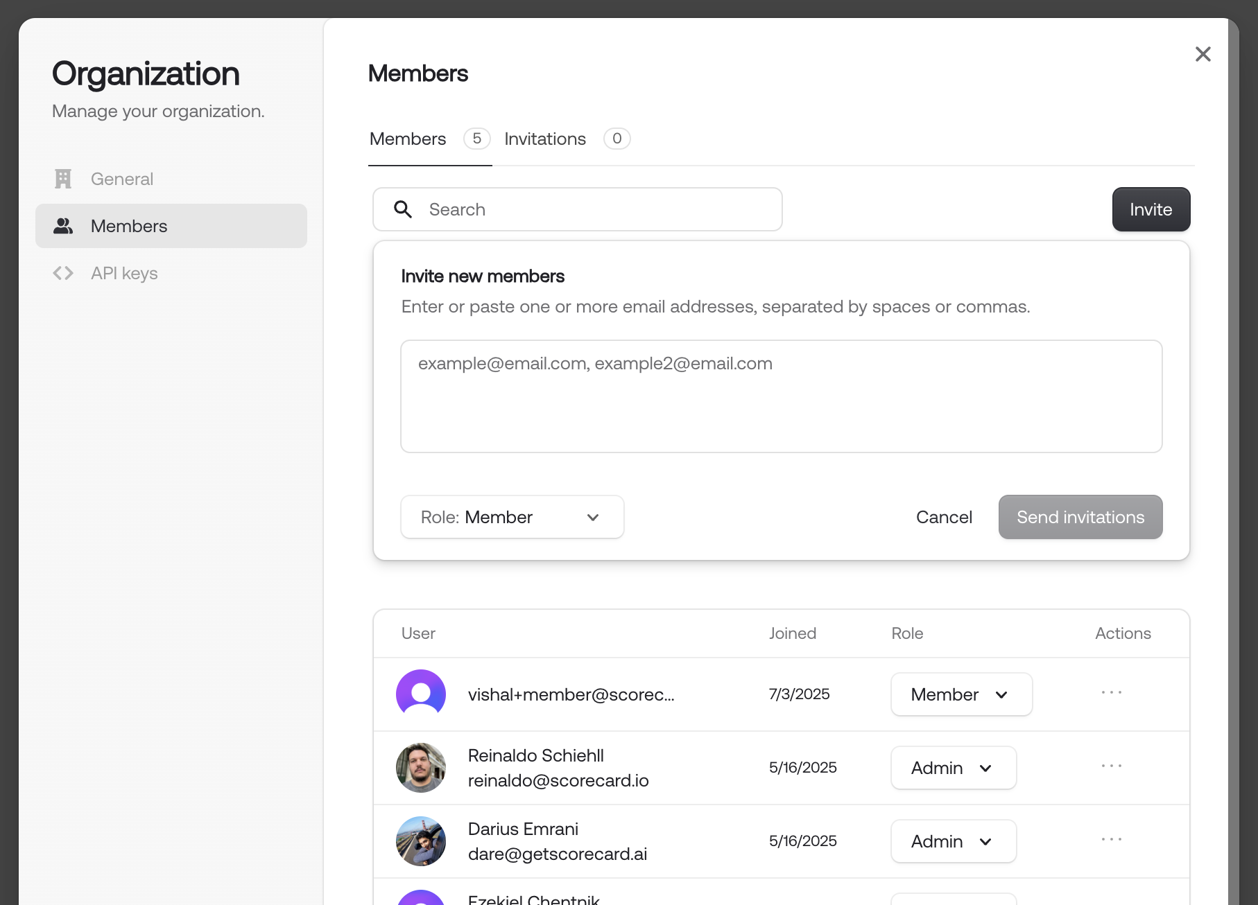 Screenshot of the organization member management dialog with a few users.